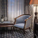 Pytloun Old Armoury Prague, Stara Zbrojnice 4*