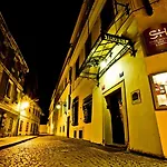 Pytloun Old Armoury Prague, Stara Zbrojnice