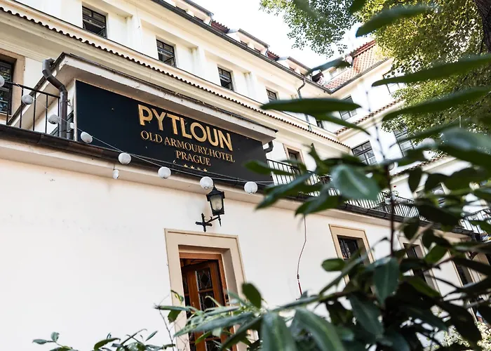 Pytloun Old Armoury Prague, Stara Zbrojnice 4*