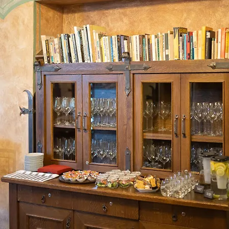 Отель Pytloun Old Armoury 4*