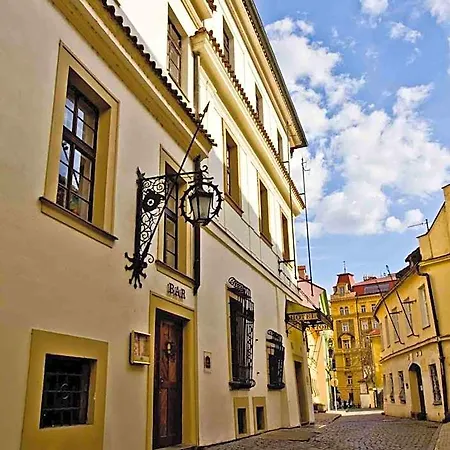 Pytloun Old Armoury Prague, Stara Zbrojnice 4* פראג
