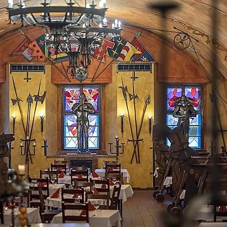 מלון Pytloun Old Armoury Prague, Stara Zbrojnice