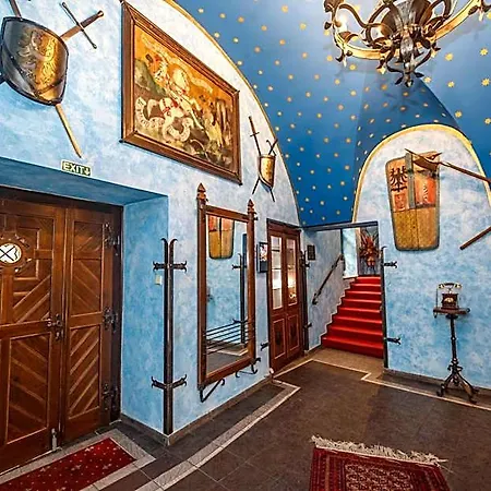 Pytloun Old Armoury Prague, Stara Zbrojnice 4* פראג