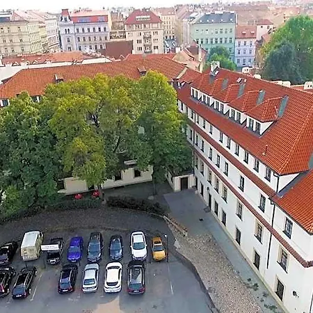Pytloun Old Armoury Prague, Stara Zbrojnice מלון פראג
