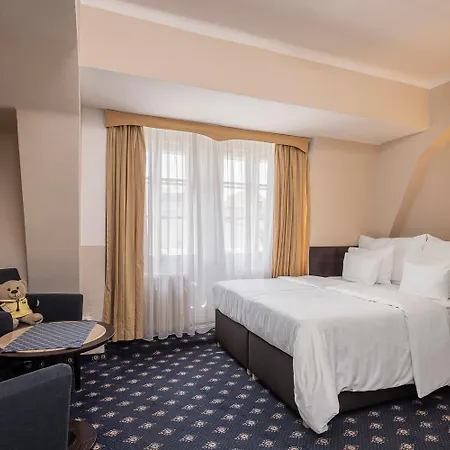 Pytloun Old Armoury Prague, Stara Zbrojnice Отель 4*