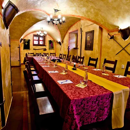 Pytloun Old Armoury Prague, Stara Zbrojnice Отель 4*