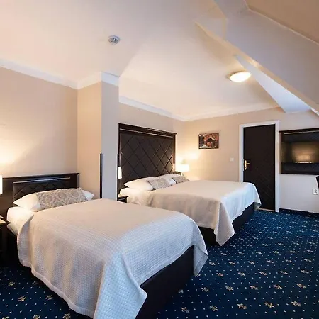 Отель Pytloun Old Armoury Prague, Stara Zbrojnice 4*