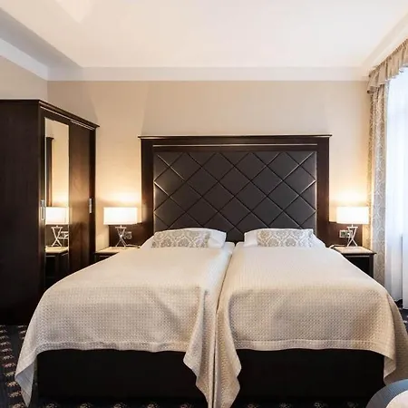 Отель Pytloun Old Armoury Prague, Stara Zbrojnice 4*