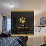 Pytloun Old Armoury Prague, Stara Zbrojnice 4* براغ